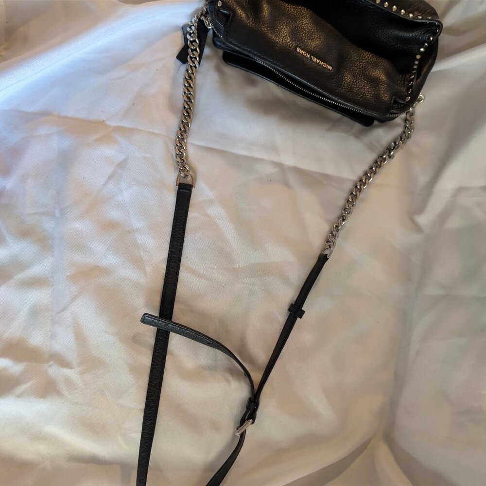 Authenticated Michael Kors Brooklyn Black Leather Saddle Bag Excellent Condition - Picture 2 of 9